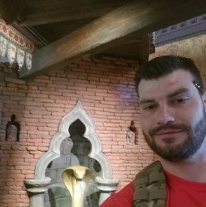 Meet your Posher, Blake